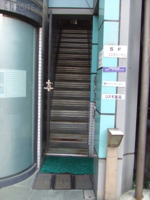 銀林ビル エントランス