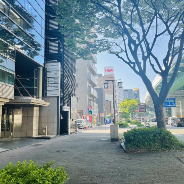 エステート名古屋ビル 前面歩道