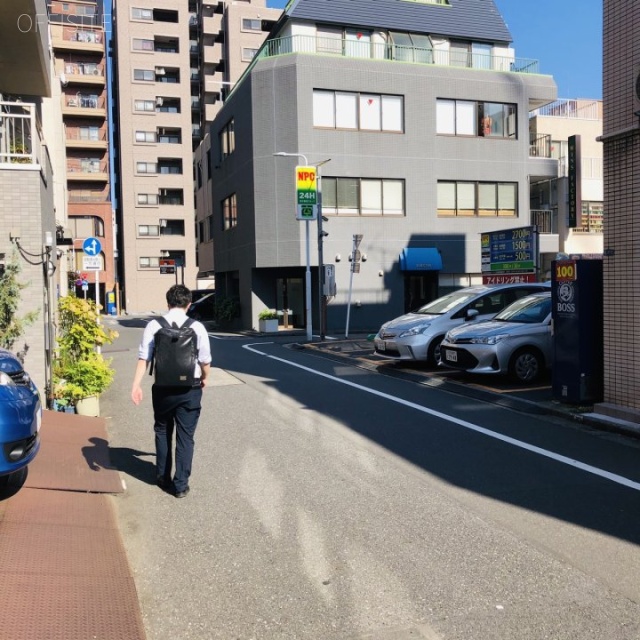 大手山ビル ビル前面道路