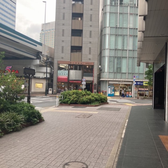 Daiwa銀座ビル ビル前面道路