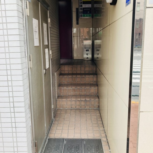 mビル エントランス