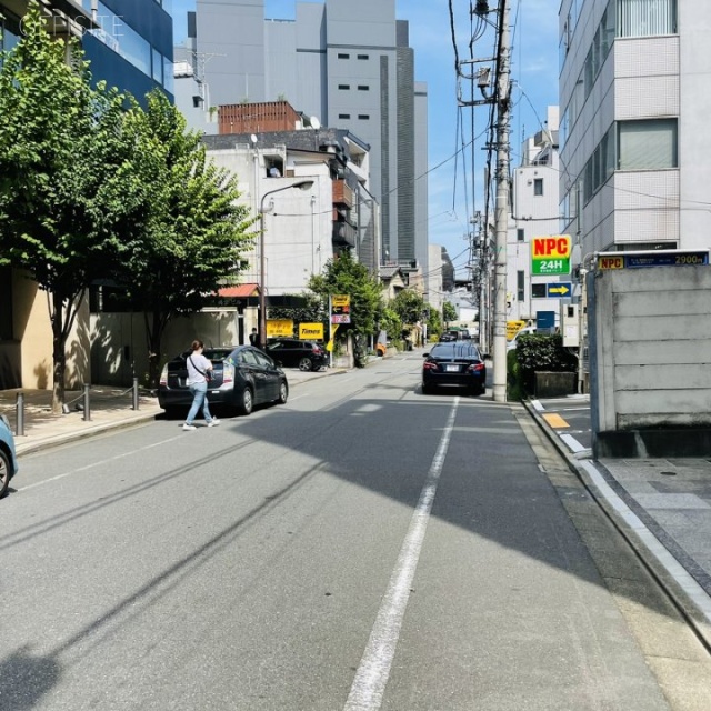 HB平河町ビル ビル前面道路