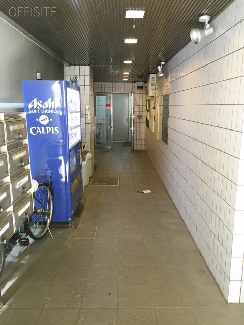 イーストテラスビル 通路