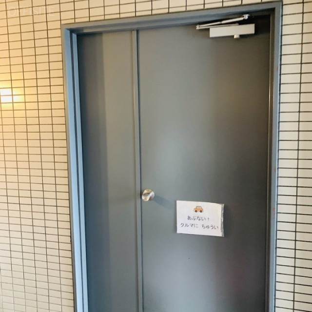 メゾンウィスタリア エントランス