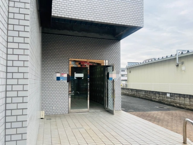 ラ・プレーヌGS　エントランス