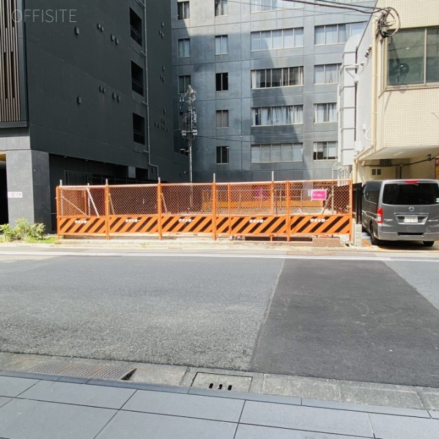 DiaResto Tokyoビル　ビル前面道路