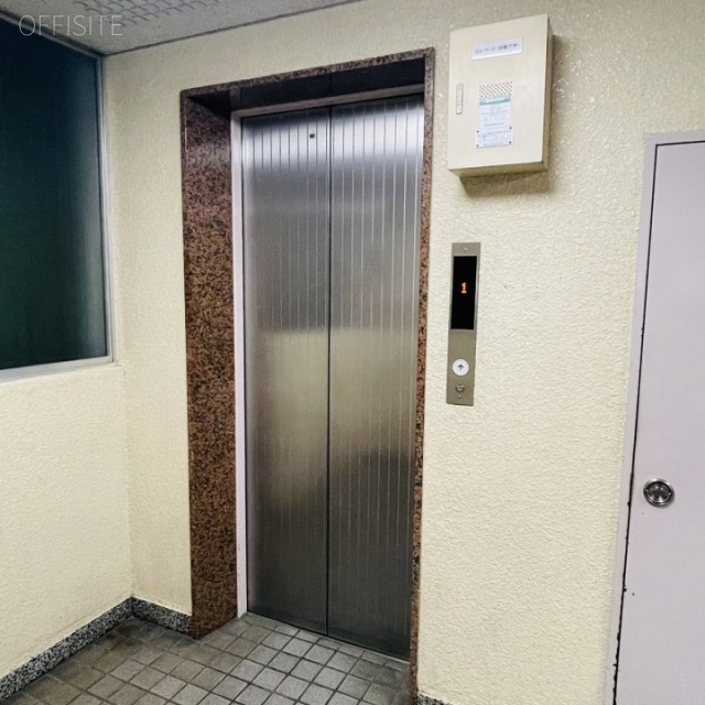 外神田フジハイツビル エレベーター