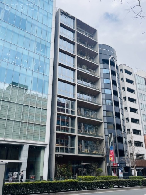 REVZO新橋 外観