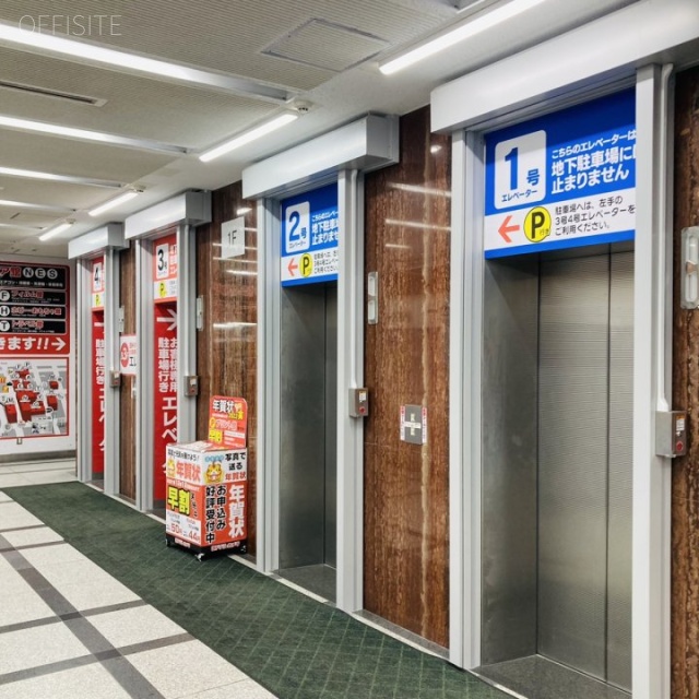 ヨドバシ新宿西口駅前(TKP新宿西口カンファレンスセンター)ビル エレベーター