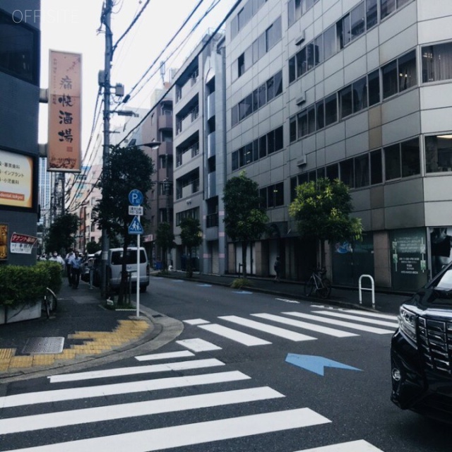 山田屋ビル ビル前面道路