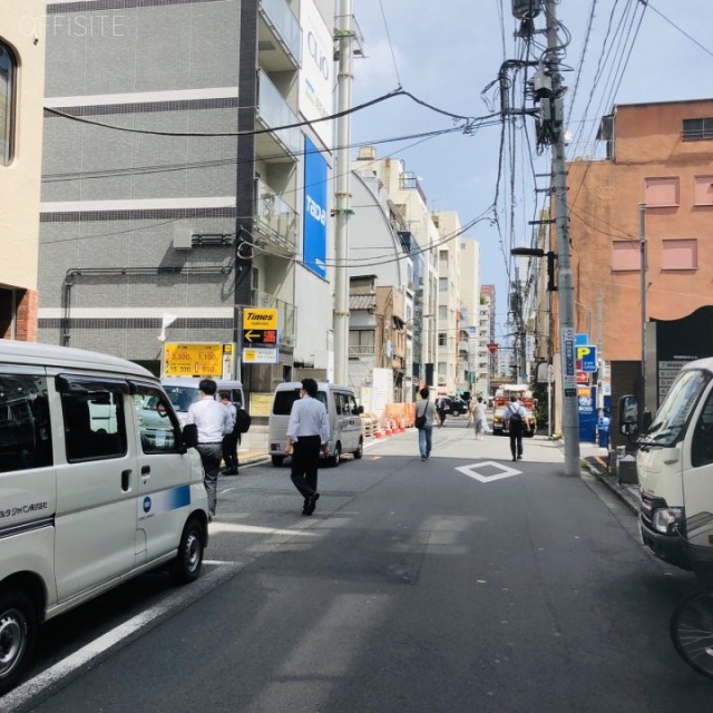 CREA神田ビル ビル前面道路