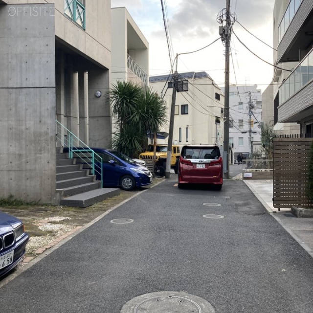ボニート野上ビル ビル前面道路