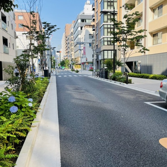 NFビル ビル前面道路