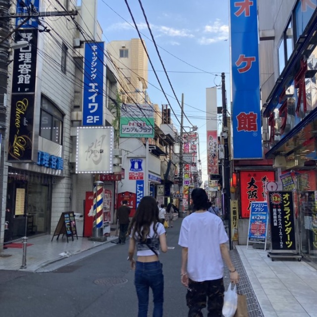 大宮タウンビル ビル前面道路