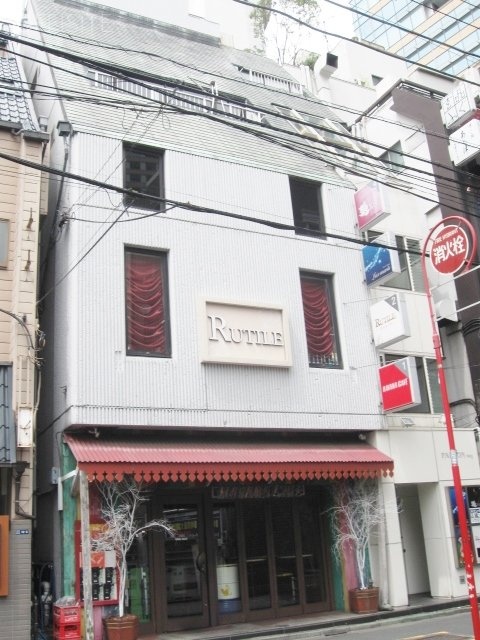 ファルコンビル 外観