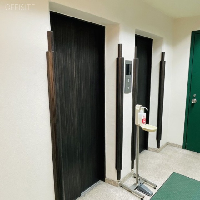 豊島屋ビル エレベーター