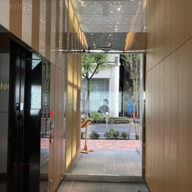 銀座梅林ビル エントランス
