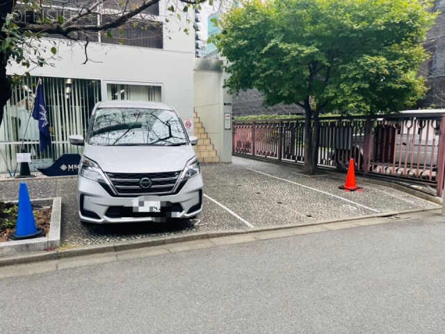 スハラ六本木　駐車場