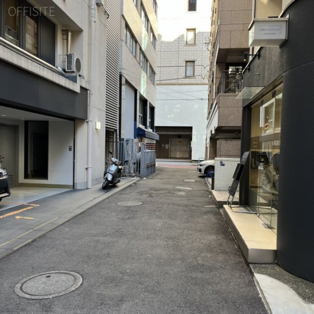 南青山篠崎ビル 前面道路