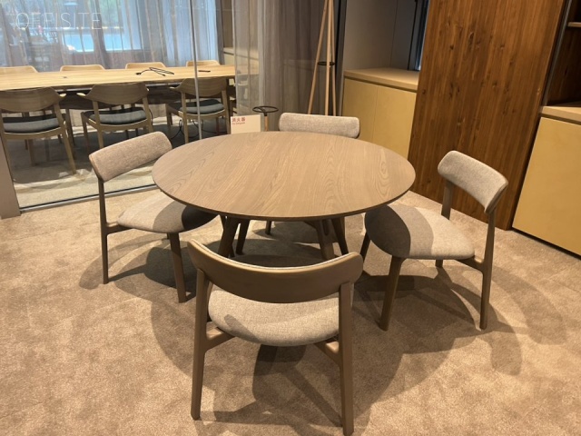 REVZO新橋 エントランス