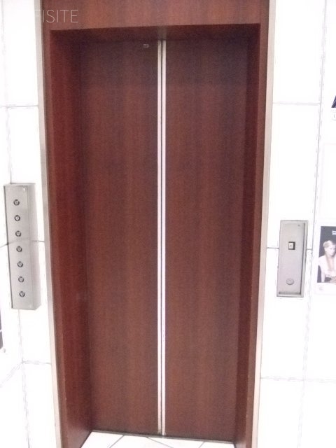 表参道ゲイツビル