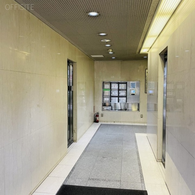 銀座3丁目ビル　エントランス