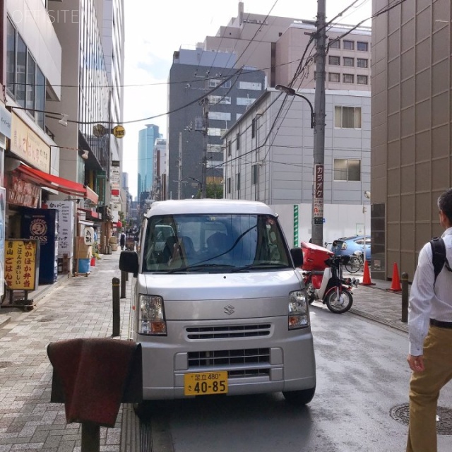 森下ビル ビル前面道路