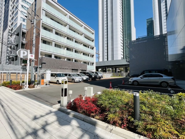 ディール武蔵小杉 駐車場