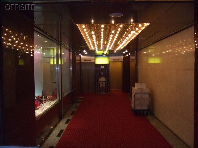 ソワレド銀座弥生ビル エントランス