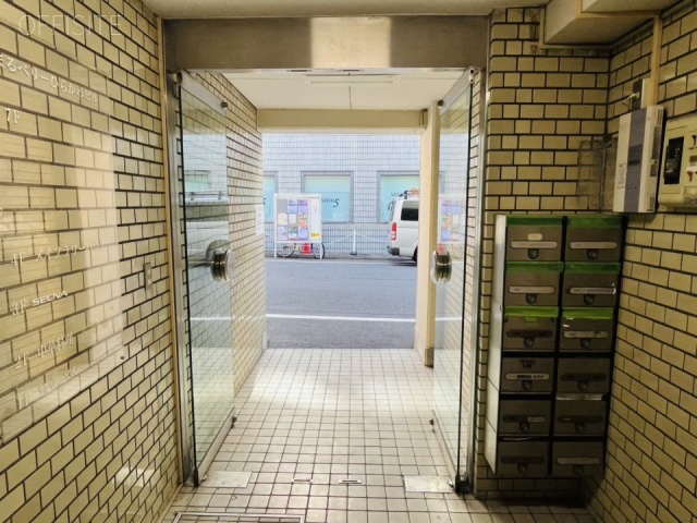 まるべりーひらかわ エントランス