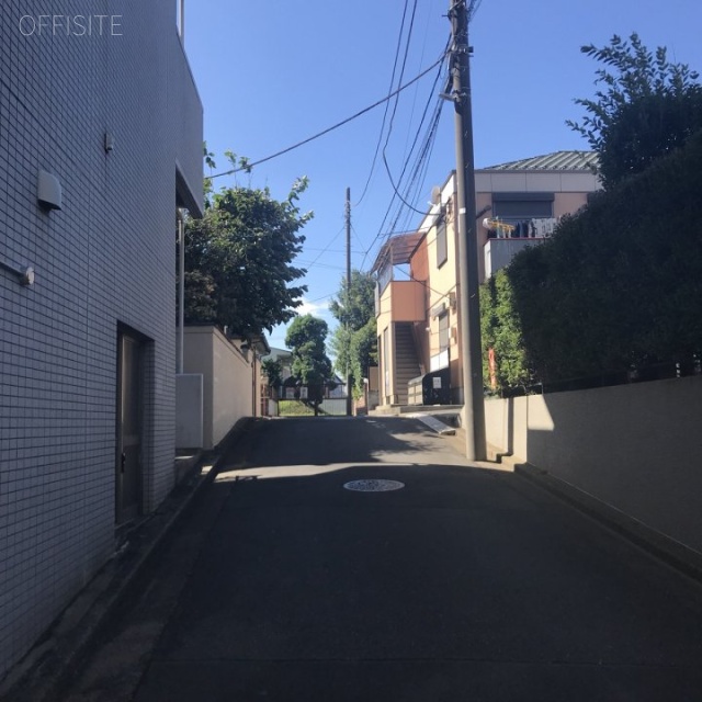 サンシティビル ビル前面道路