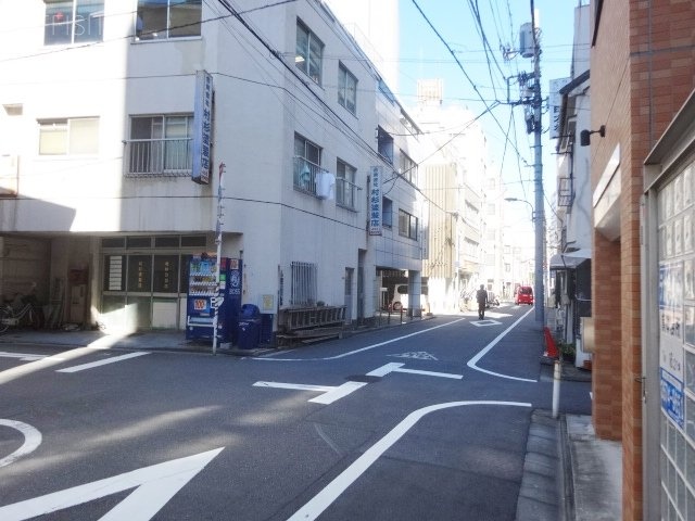 第二新洋ビル ビル前面道路