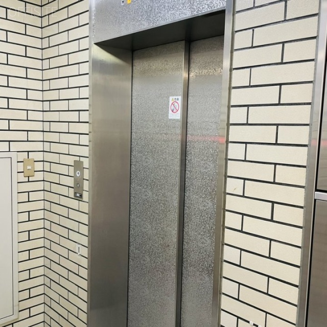 北村ビル エレベーター