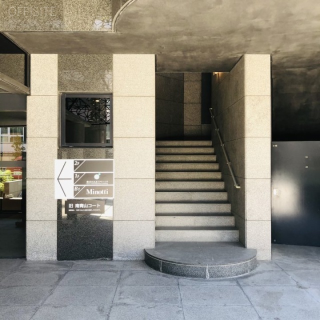 The Upper Residences at Minamiーaoyama エントランス