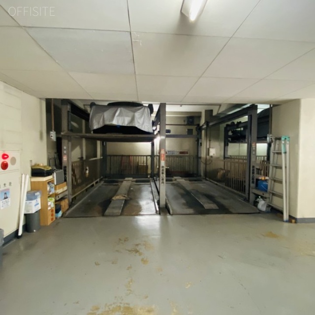 ウェストコート21 駐車場