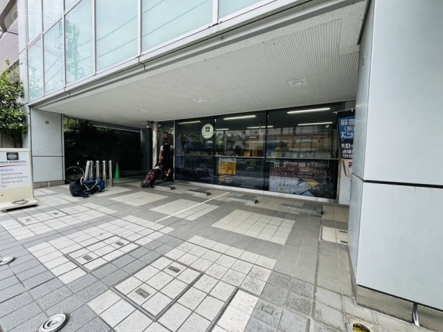 西新宿小林ビル 駐車場