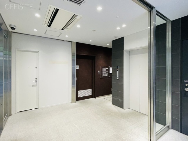 LINE VIEW 京橋　エントランス