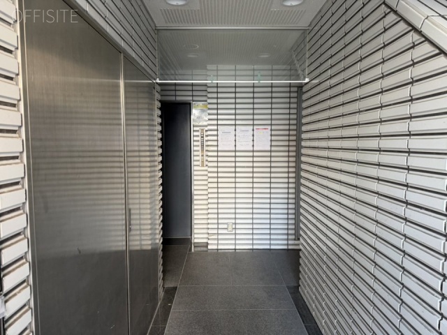 雄幸ビル　エントランス