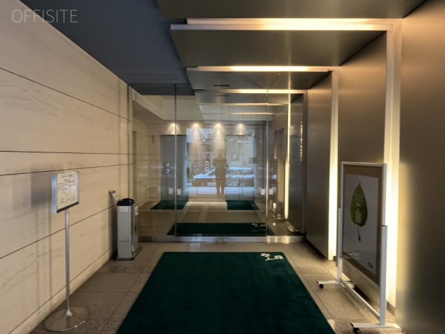 クローバー芝公園ビル　エントランス