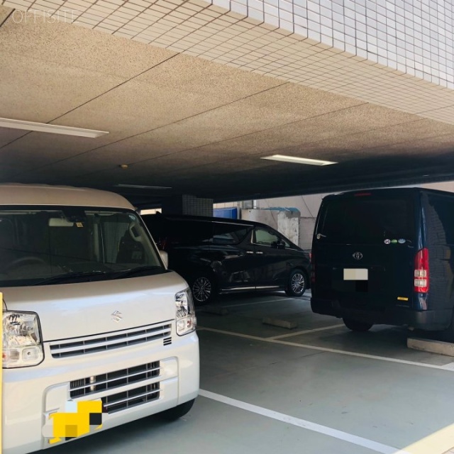 ハイシティ湯島 駐車場