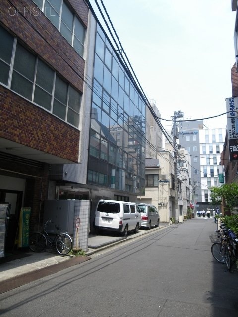 ワールドカラー本社ビル 画像