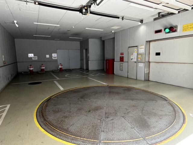 読売横浜ビル　駐車場