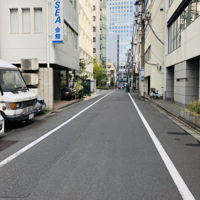 宮下ビル ビル前面道路