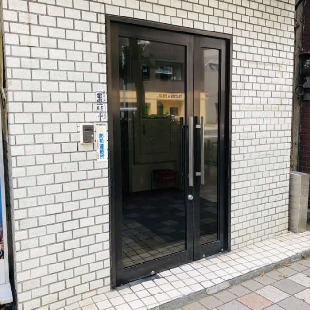 五城ビル エントランス
