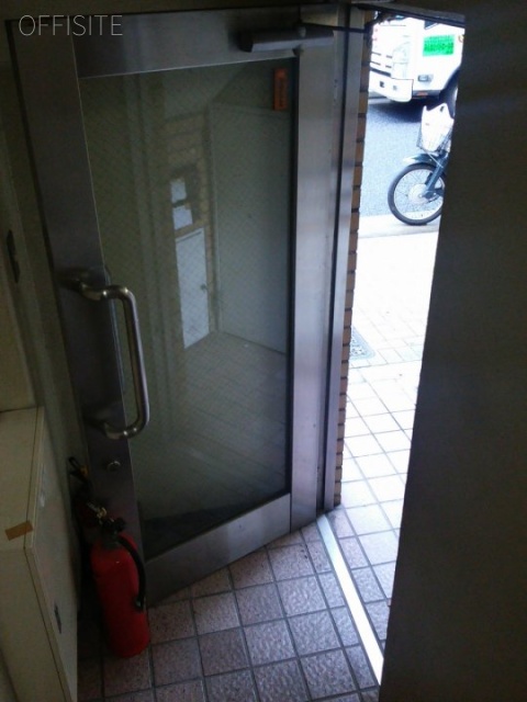 青木ビル エントランス