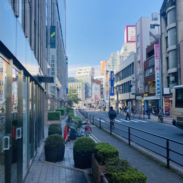 大泉学園ゆめりあ1 ビル前面道路