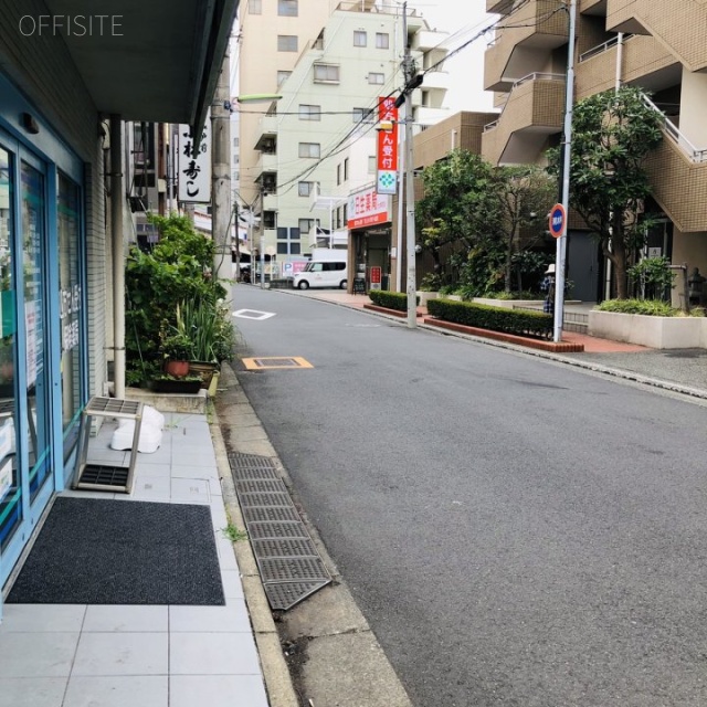 ヴィラトーコー ビル前面道路