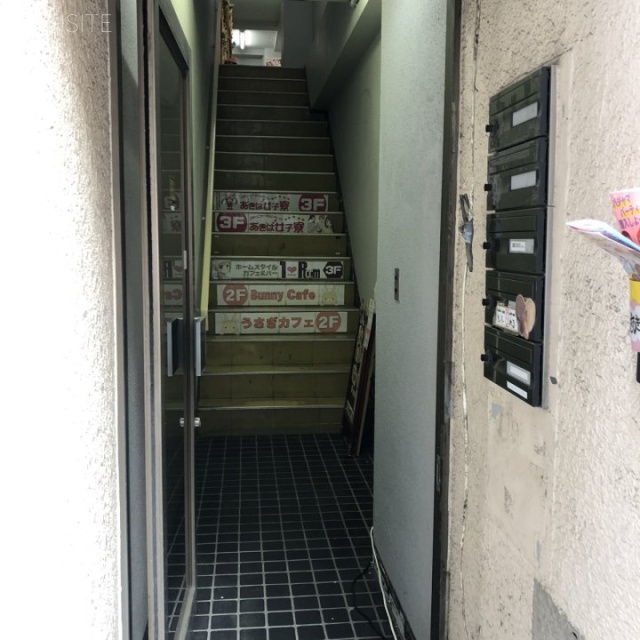 セゾン秋葉原ビル エントランス