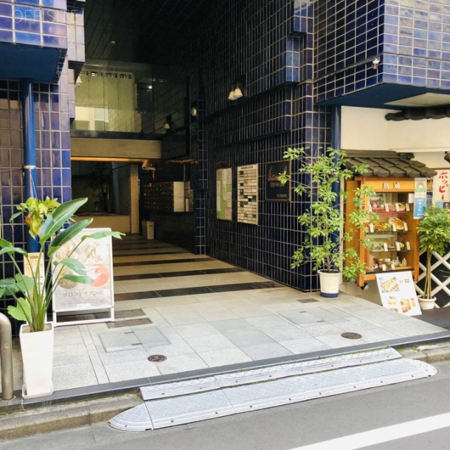 ラミアール赤坂 エントランス