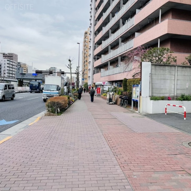 大森パークハイツ ビル前面道路